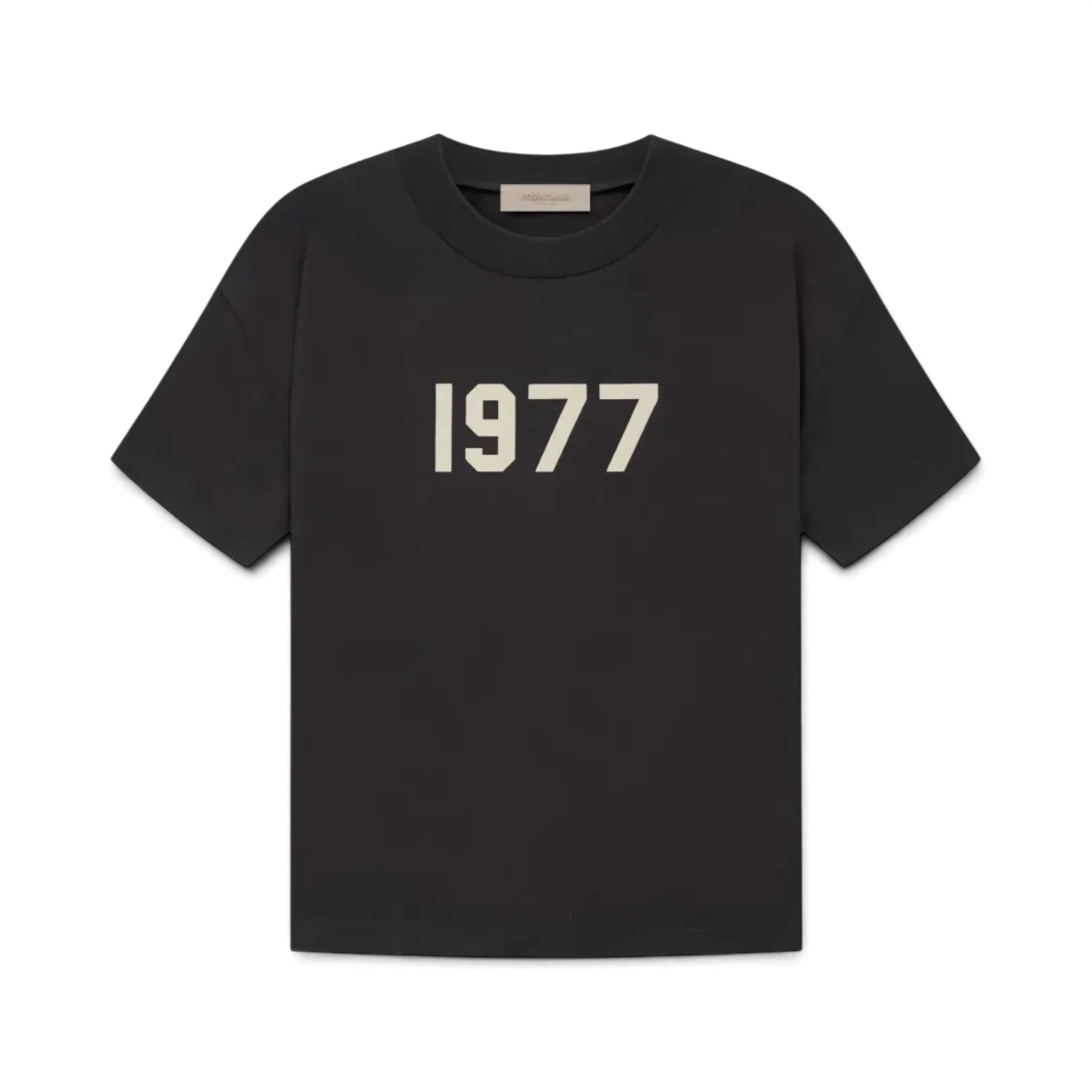 Essentials T-Shirt 1977