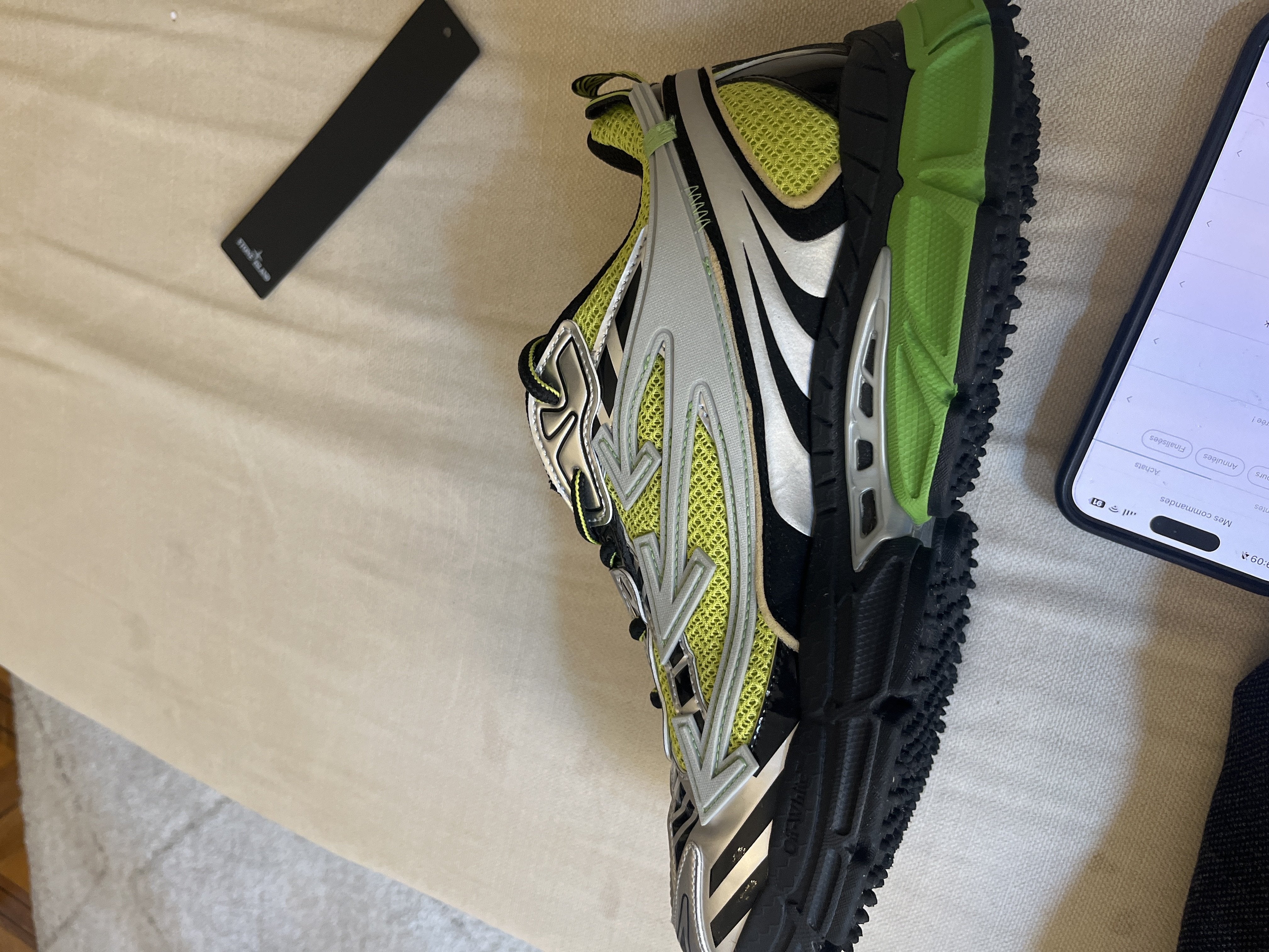 Off-White Be Right Back