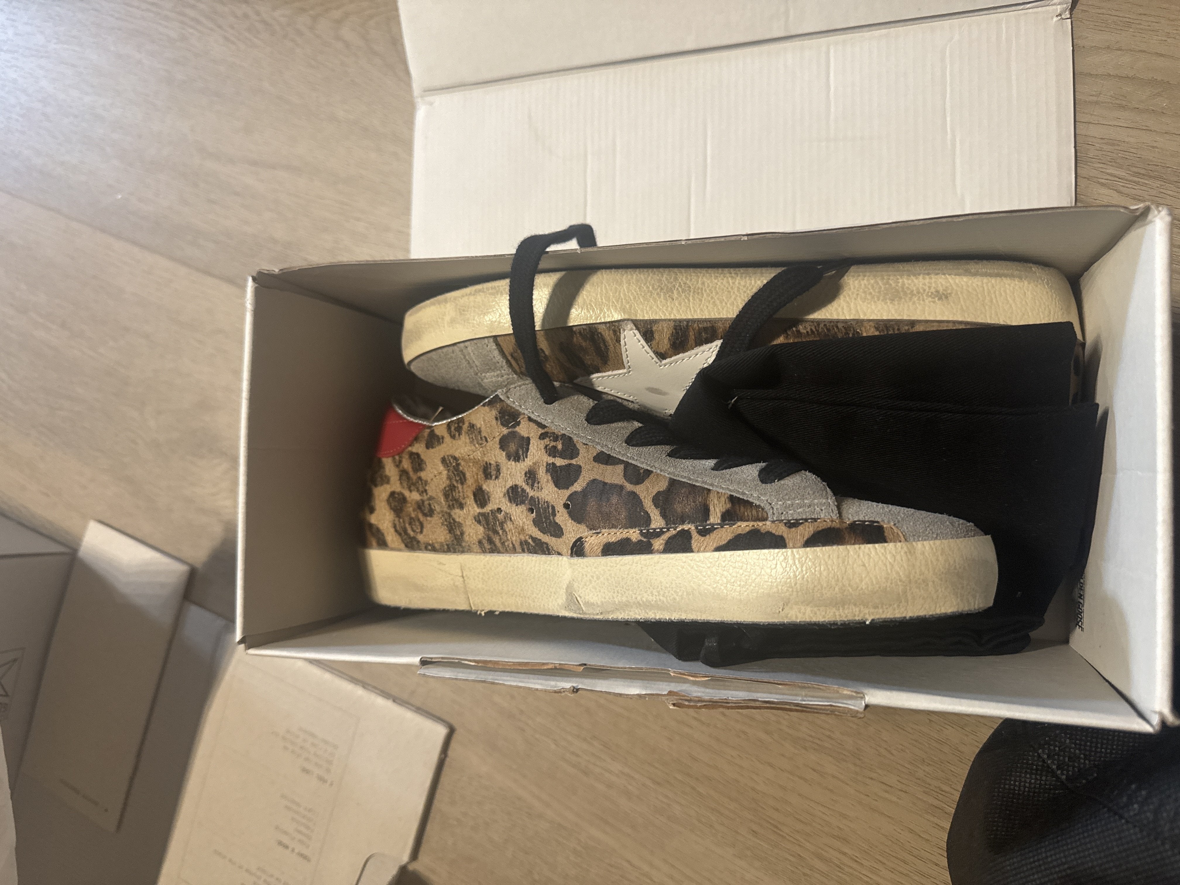 Golden Goose Super-Star
