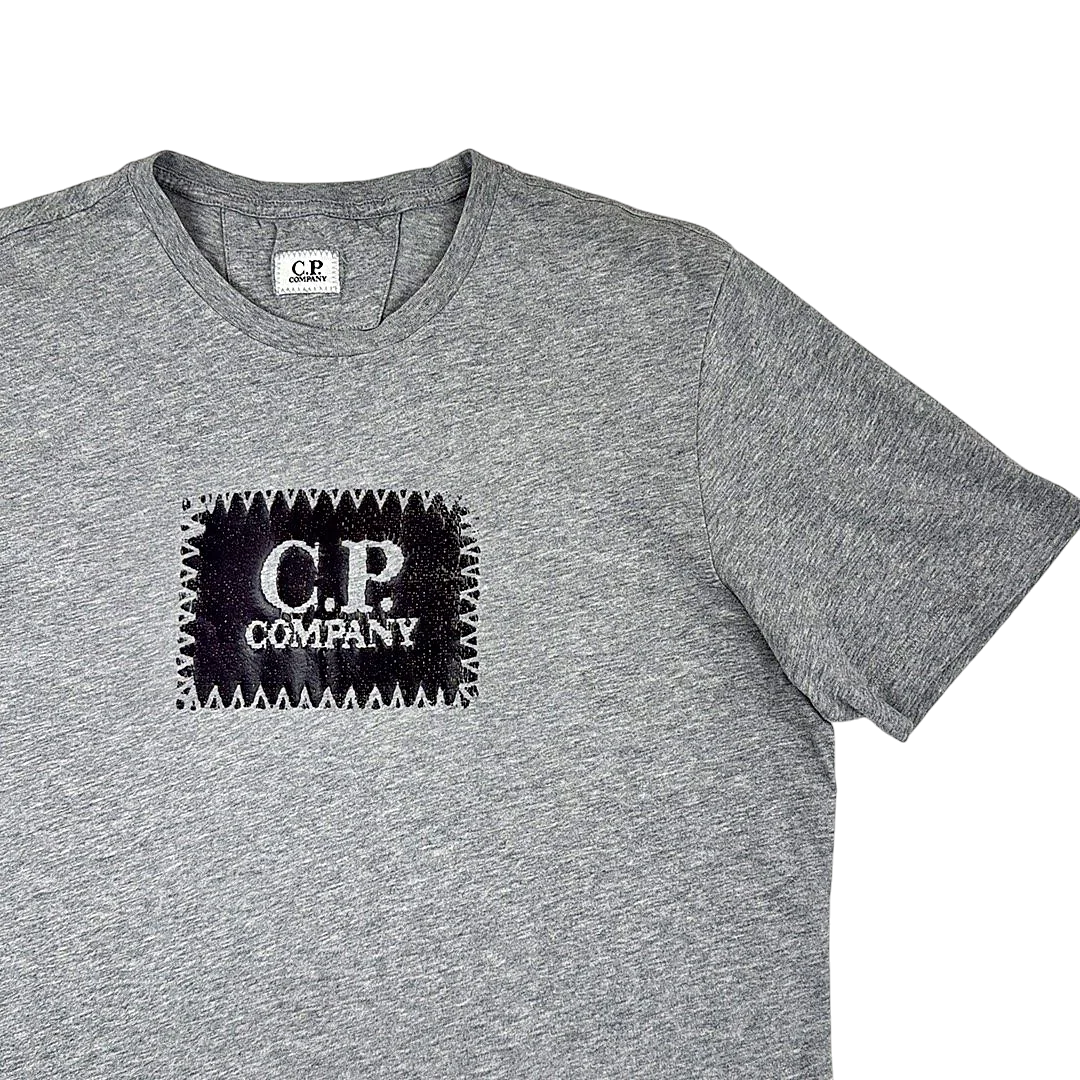 C.P. Company T-Shirt Small Logo Label — Taille L — Photo 2/3 #État_Très bon état
