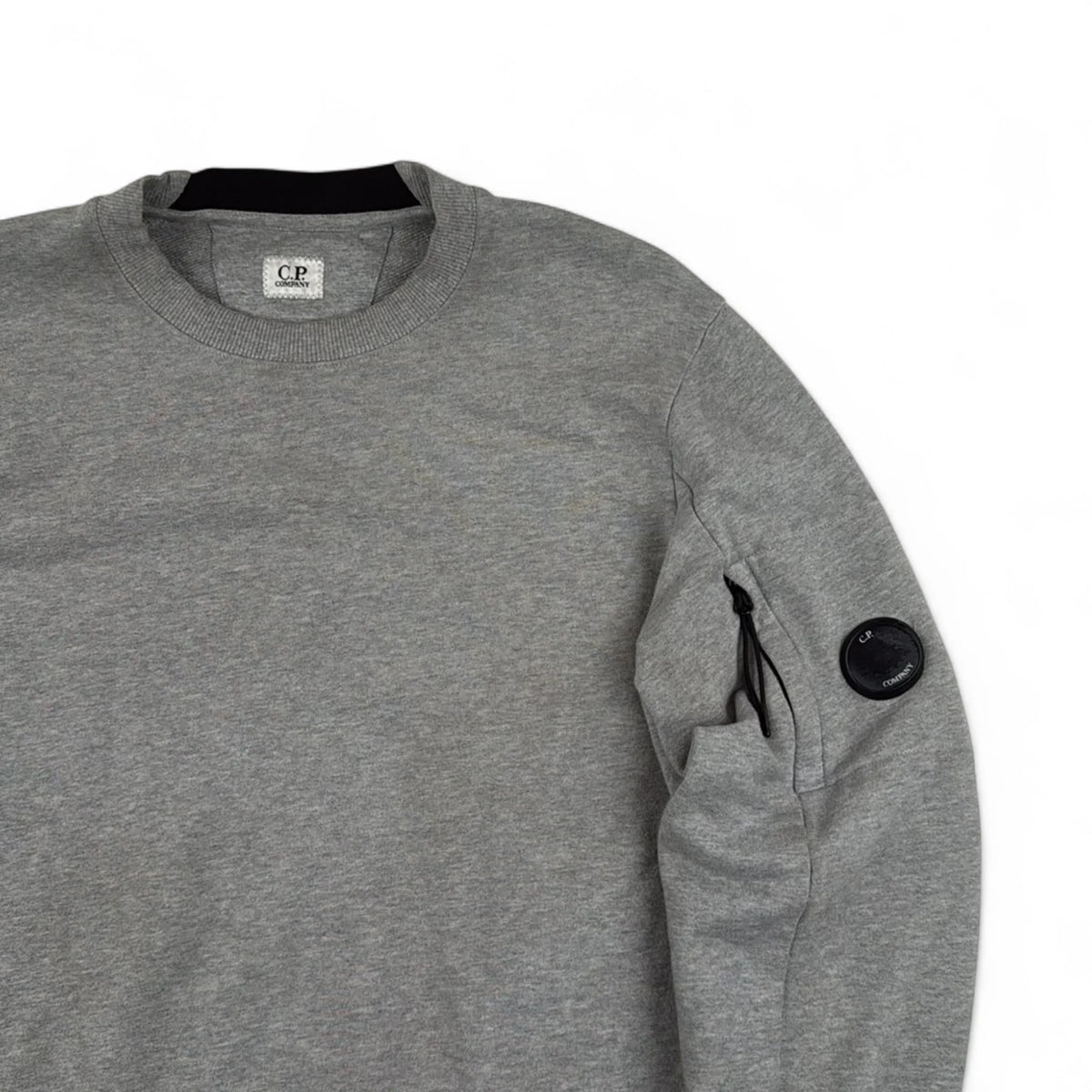 C.P. Company Pull Col Rond Hooded — Taille M — Photo 2/3 #État_Très bon état · Pièce 1