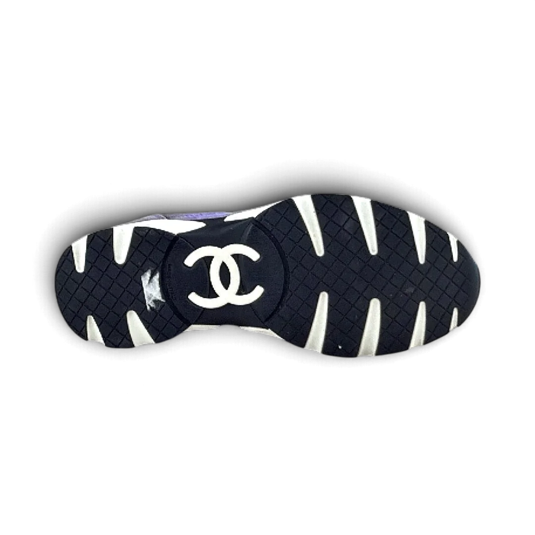 Chanel Runner