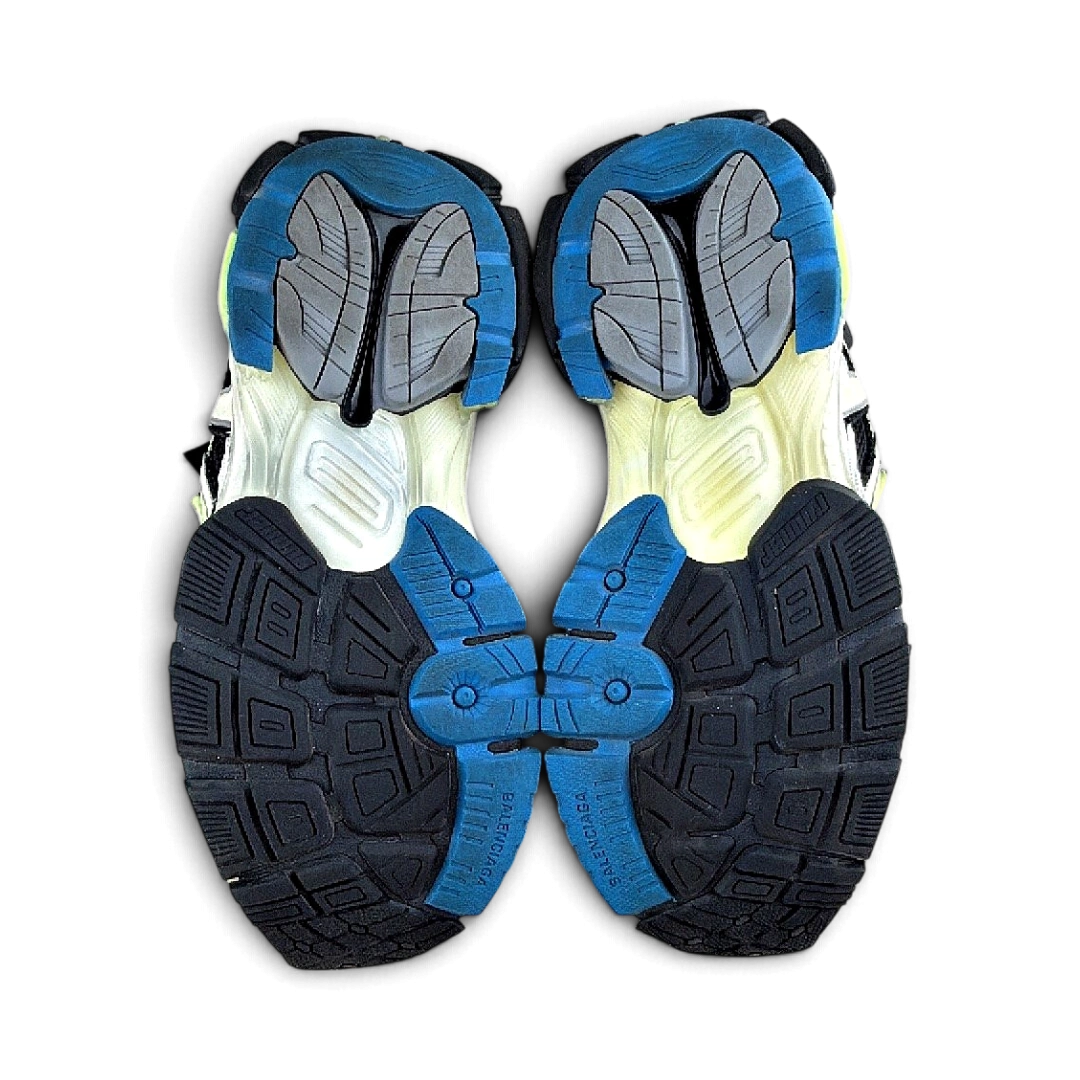Balenciaga Runner — Taille 42 — Photo 4/5 #État_Très bon état · Avec boîte