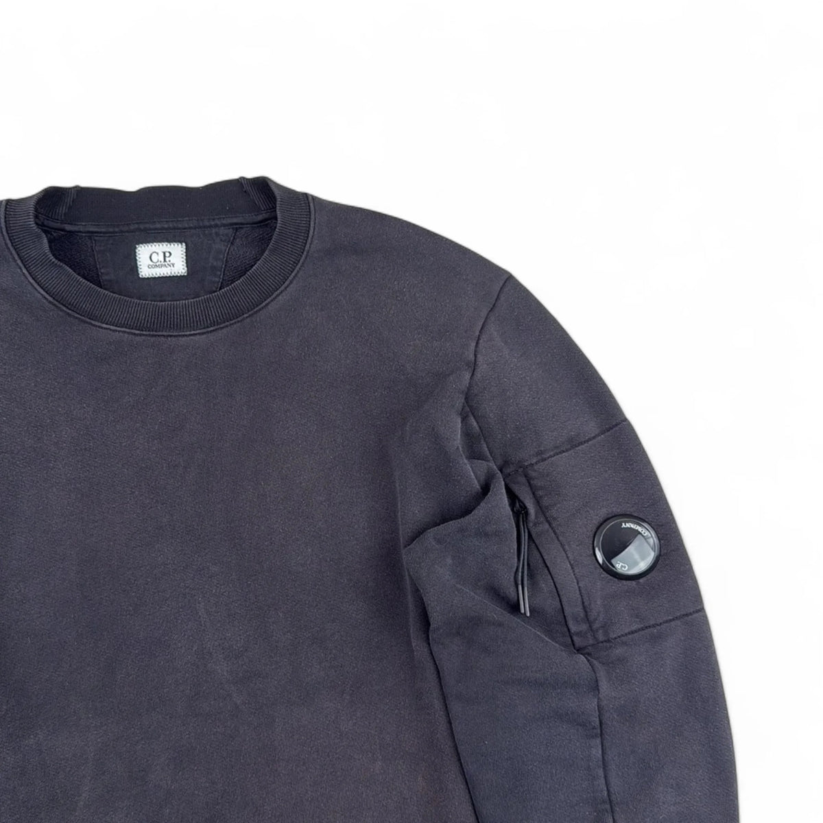 C.P. Company Pull Col Rond Hooded — Taille XL — Photo 2/3 #État_Très bon état · Pièce 4