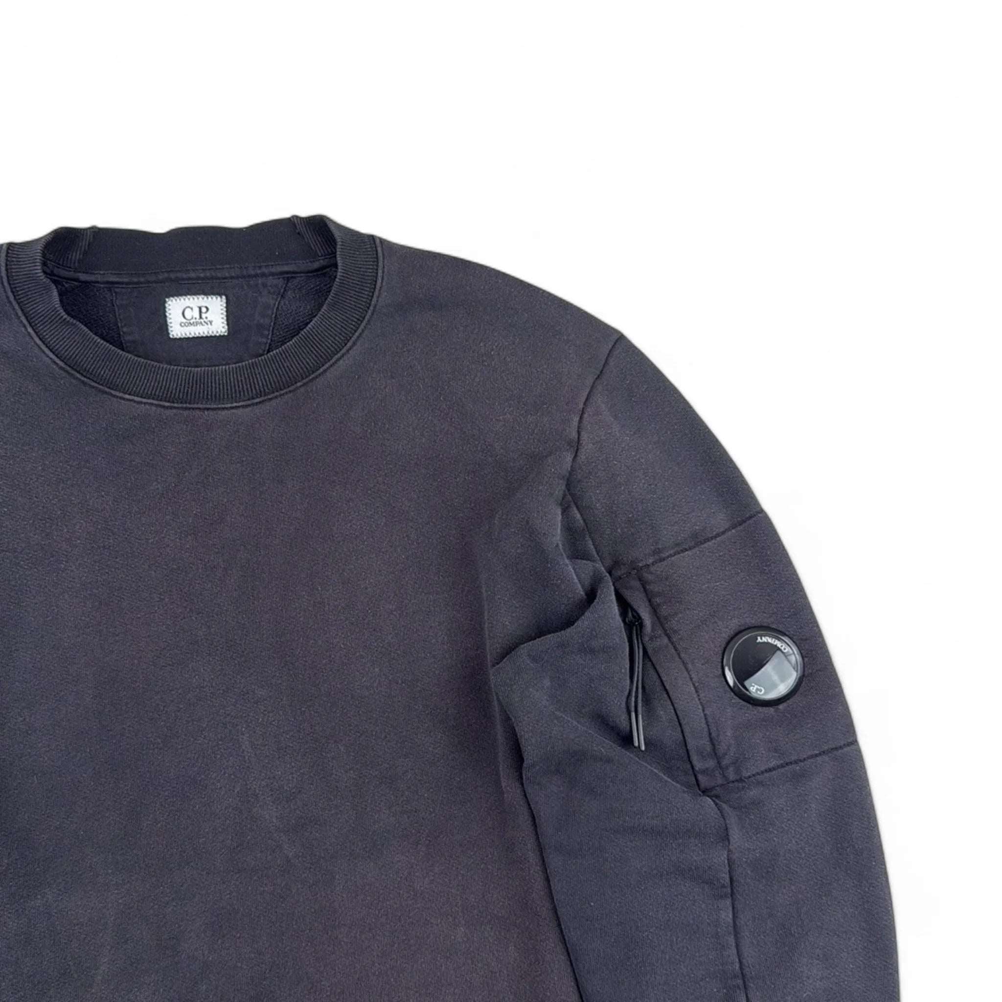 C.P. Company Pull Col Rond Hooded — Taille XL — Photo 2/3 #État_Très bon état · Pièce 4