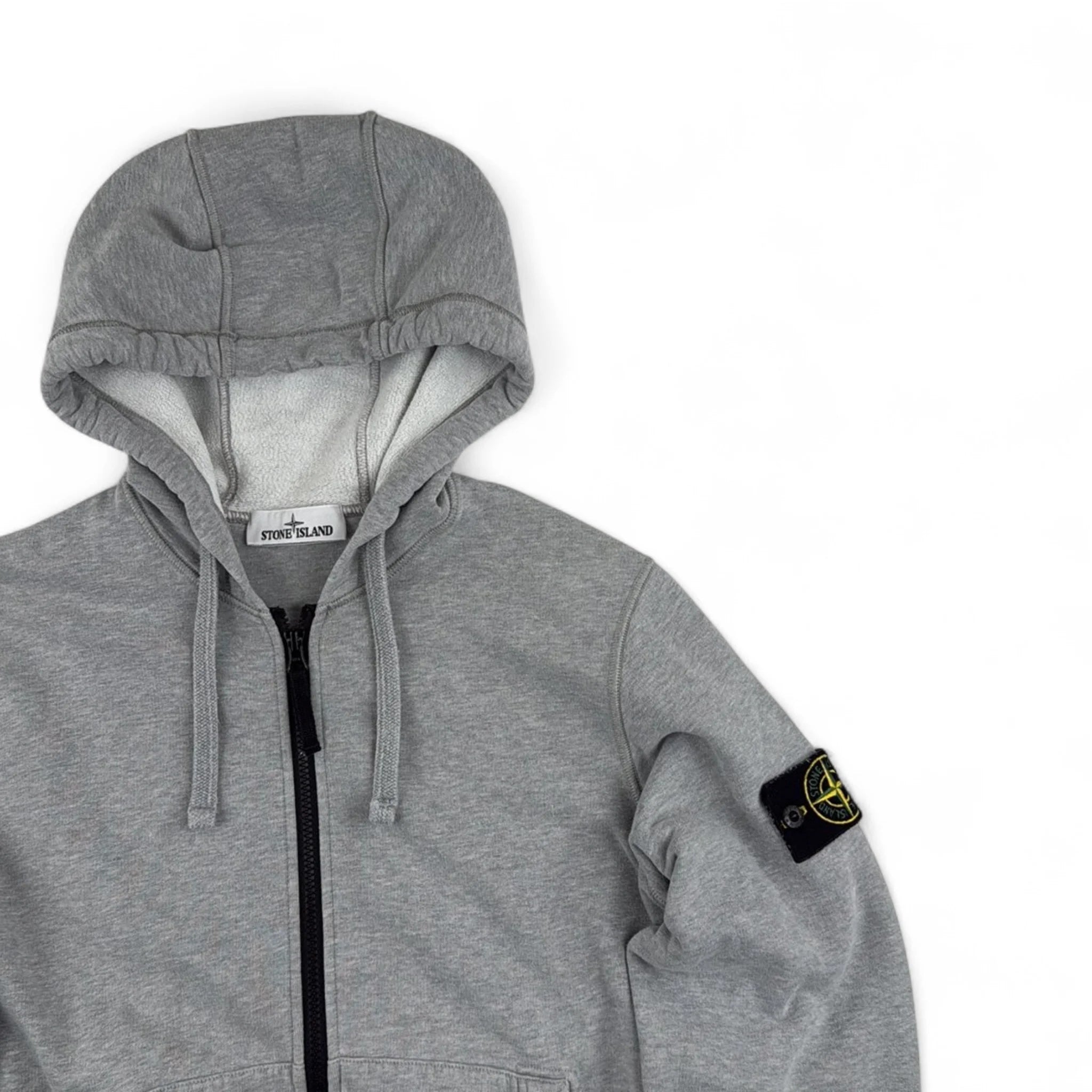 Stone Island Zip à Capuche — Taille S — Photo 2/3 #État_Occasion · Très bon