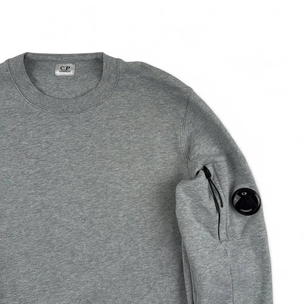 C.P. Company Pull Col Rond Hooded — Taille S — Photo 3/6 #État_Très bon état · Pièce 2