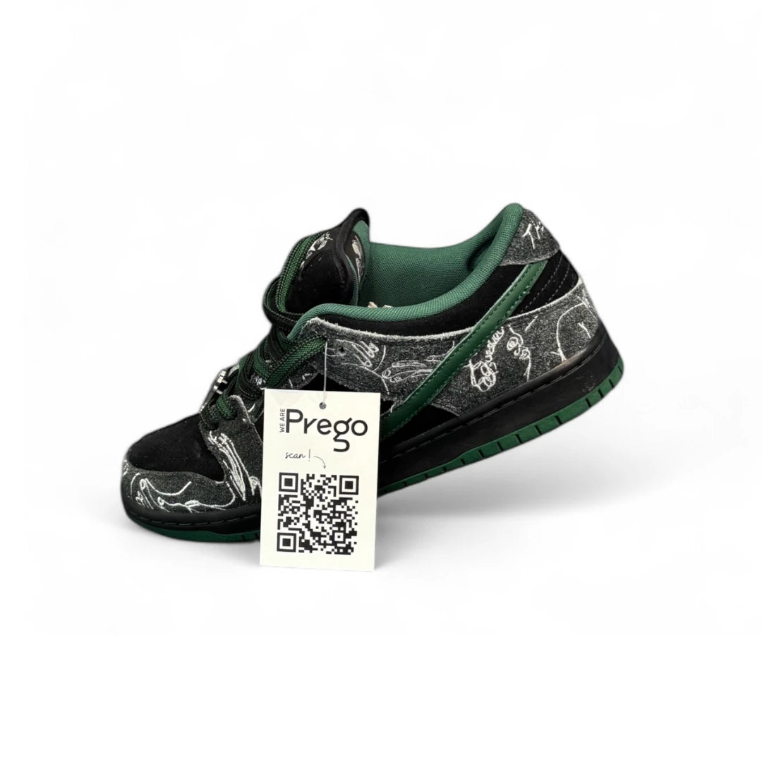 SB Dunk Low There Skateboards