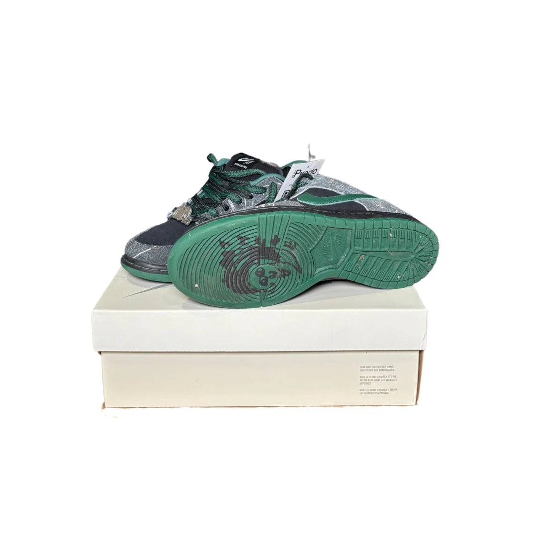 SB Dunk Low There Skateboards