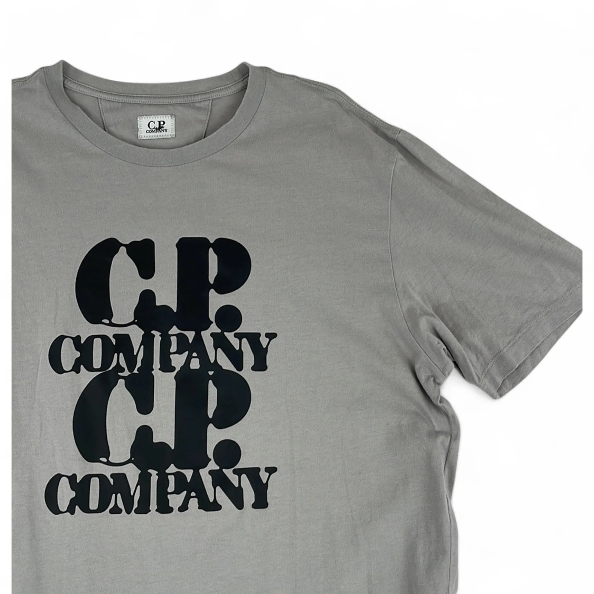 C.P. Company T-Shirt Jersey Graphic — Taille M — Photo 2/3 #État_Occasion · Bon avec défauts mineurs