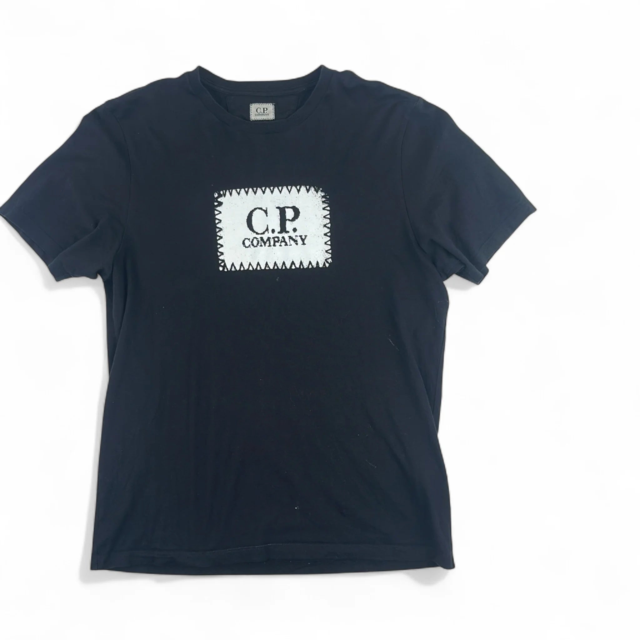 C.P. Company T-Shirt Small Logo Label — Taille M — Photo 1/3 #État_Occasion · Bon état général