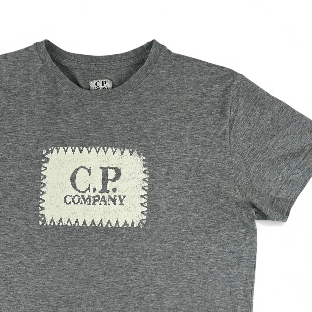 C.P. Company T-Shirt Small Logo Label — Taille XS — Photo 2/3 #État_Très bon état