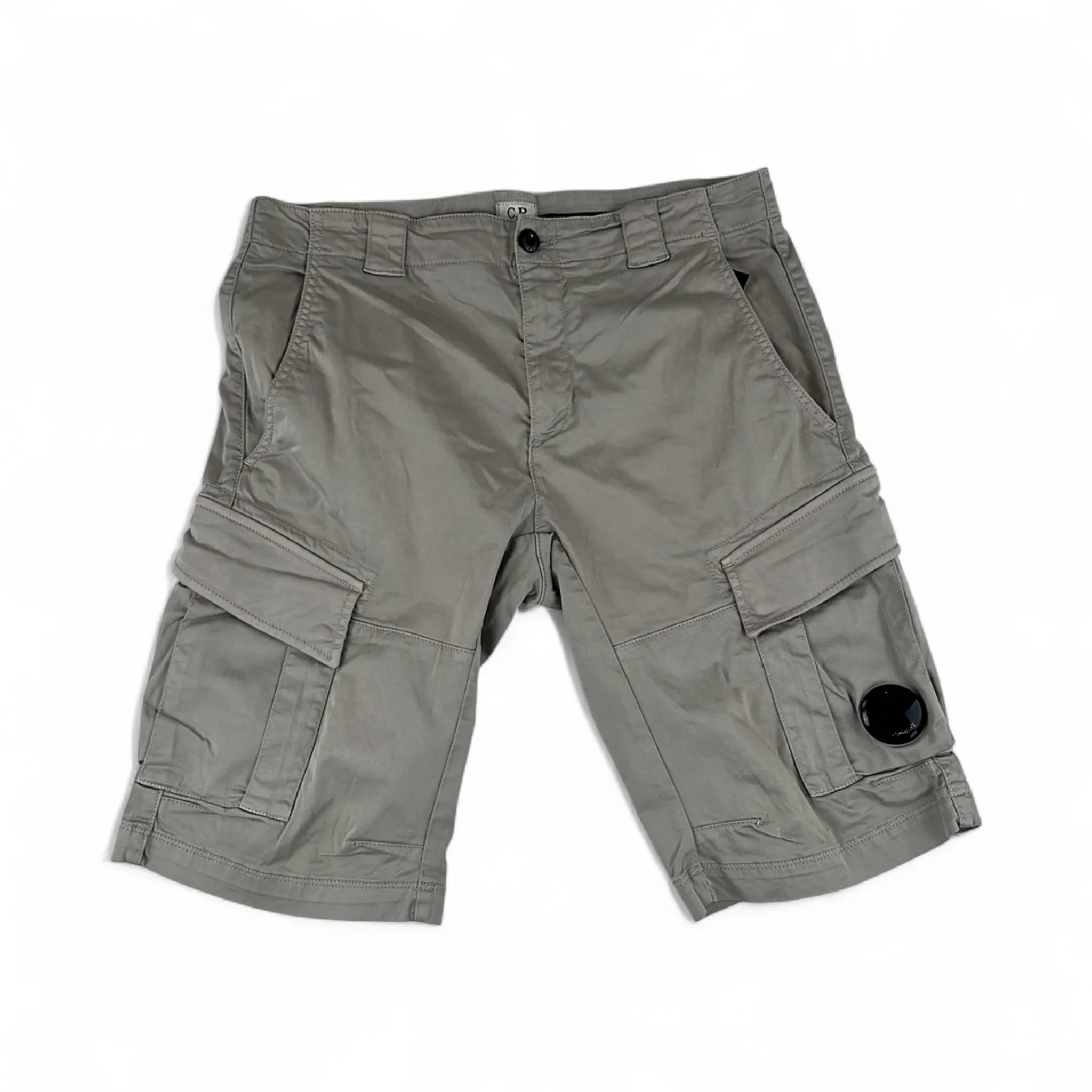 C.P. Company Short Cargo — Taille S — Photo 1/3 #État_Très bon état · Pièce 2