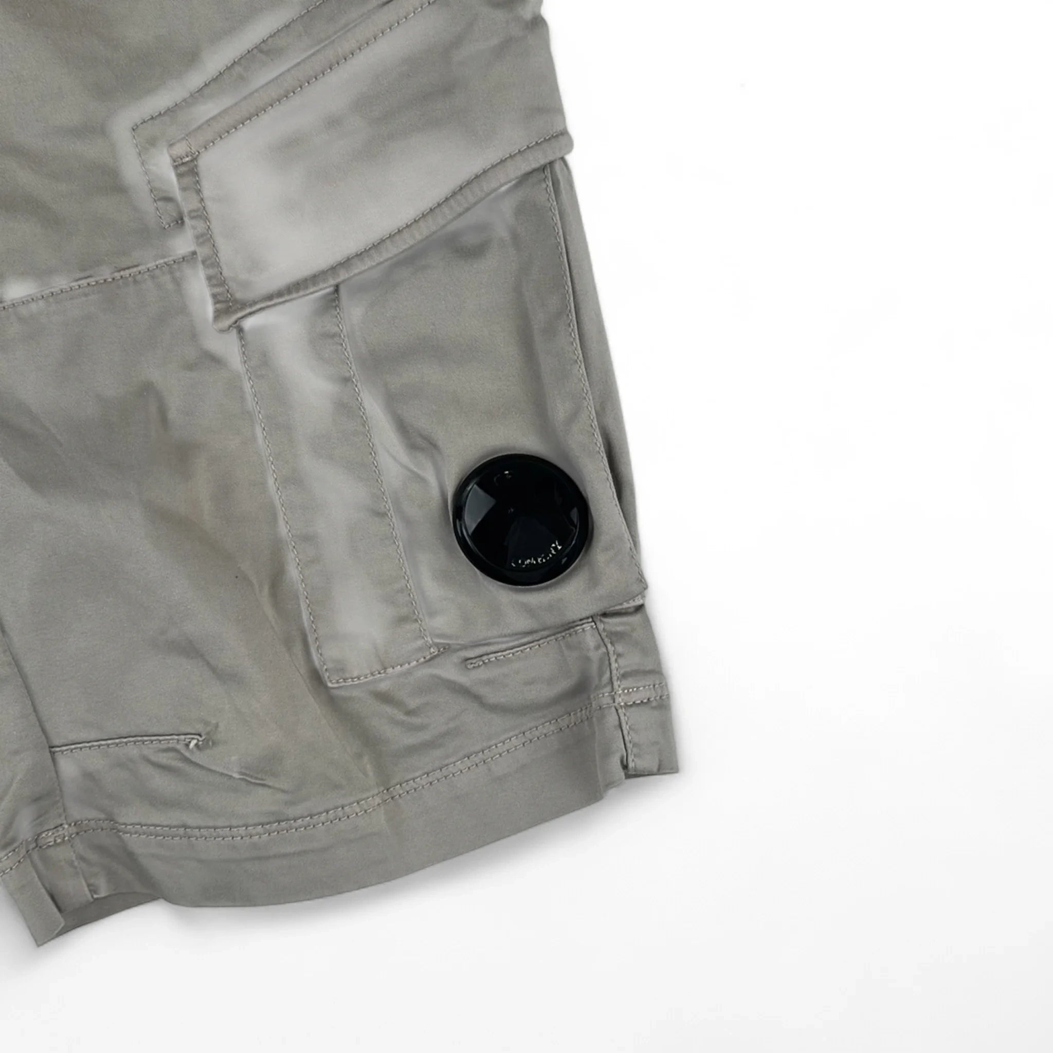C.P. Company Short Cargo — Taille S — Photo 2/3 #État_Très bon état · Pièce 2