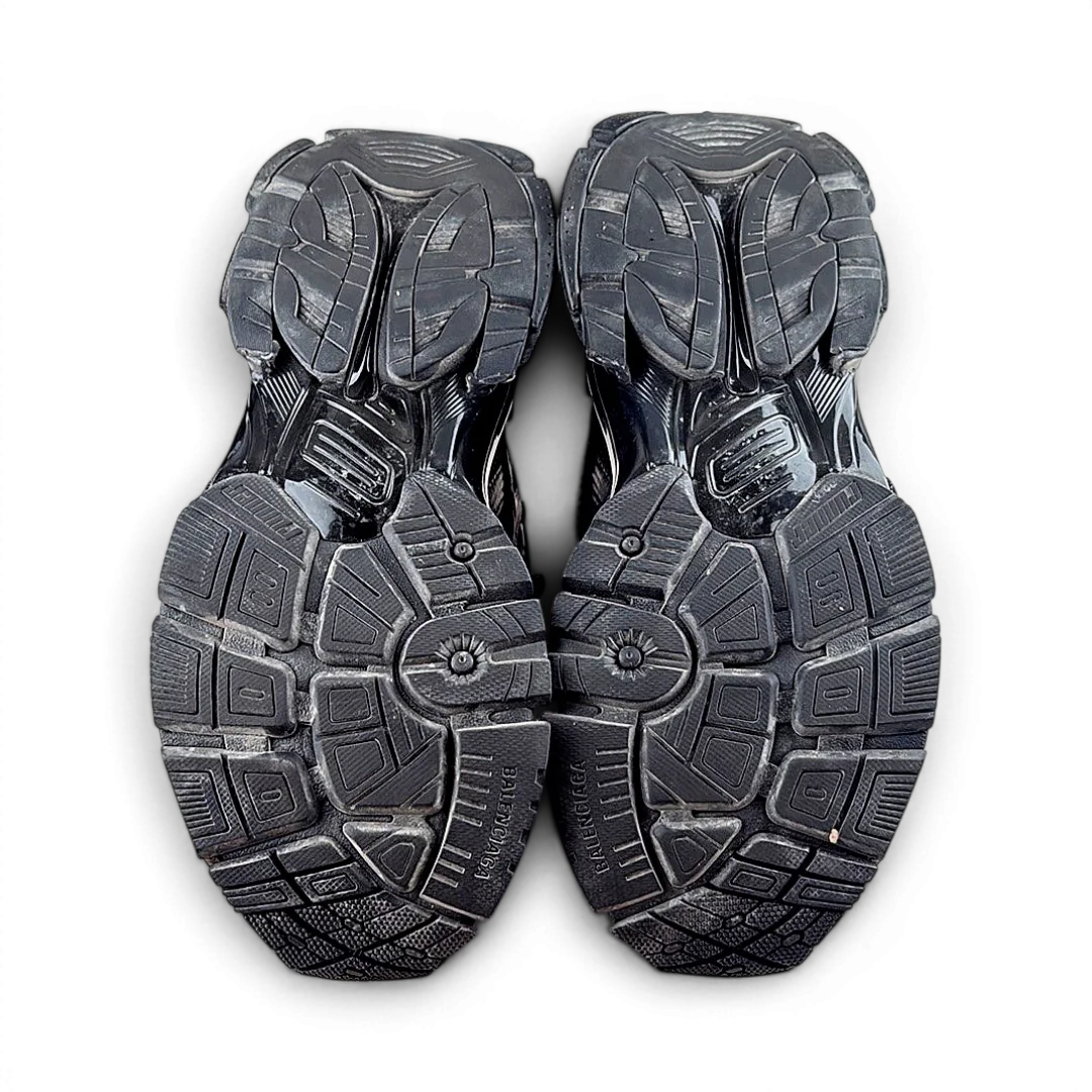 Balenciaga Runner — Taille 41 — Photo 4/5 #État_Très bon état · Sans boîte
