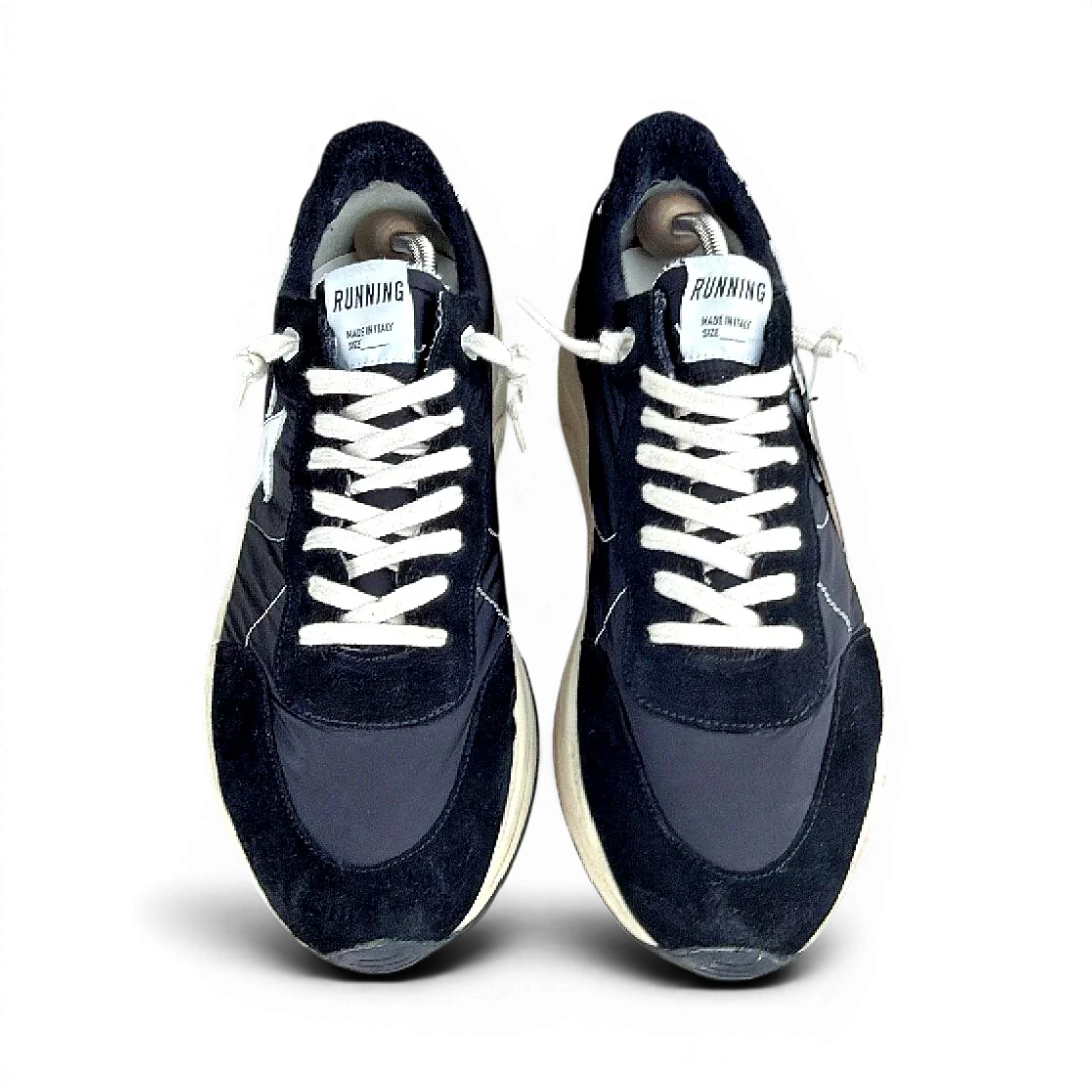 Golden Goose GOLDENGO-RUNNINGSOLE-BLANC-NOIR — Taille 45 — Photo 2/5 #État_Très bon état · Sans boîte