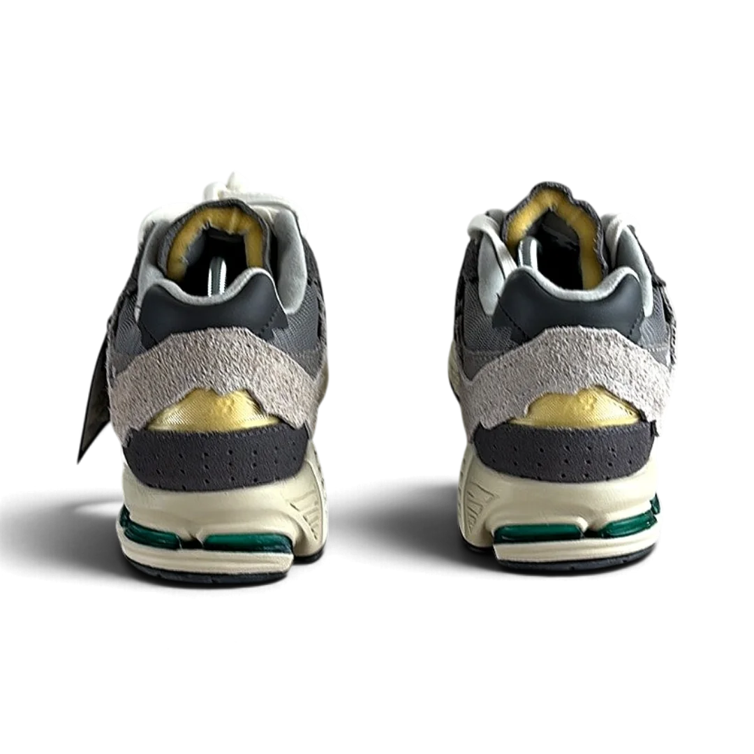 New Balance 2002R Protection Pack