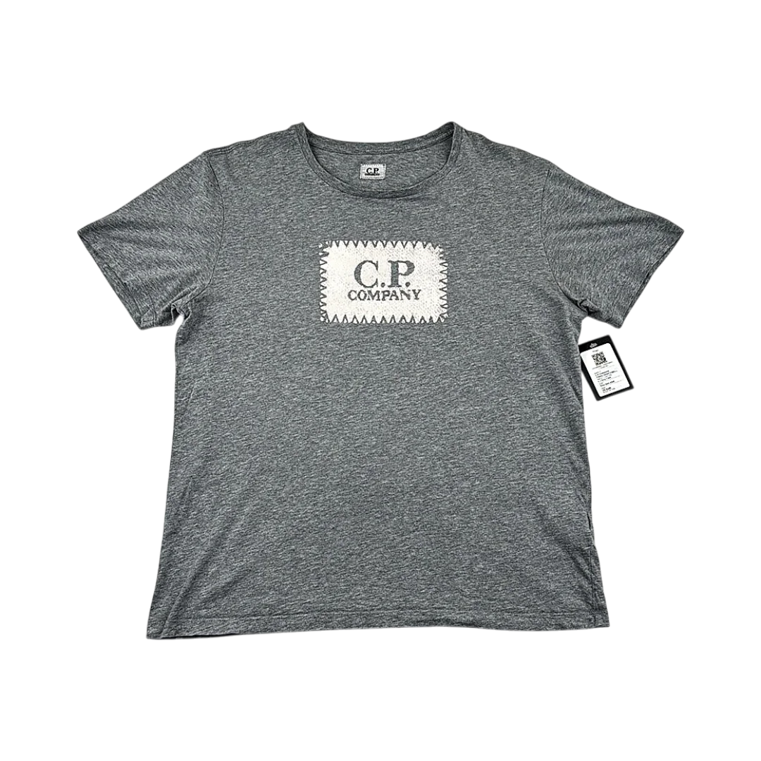 C.P. Company T-Shirt Small Logo Label — Taille L — Photo 1/3 #État_Très bon état