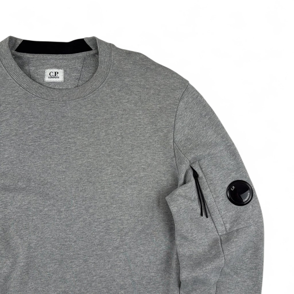 C.P. Company Pull Col Rond Hooded — Taille S — Photo 2/3 #État_Très bon état · Pièce 1