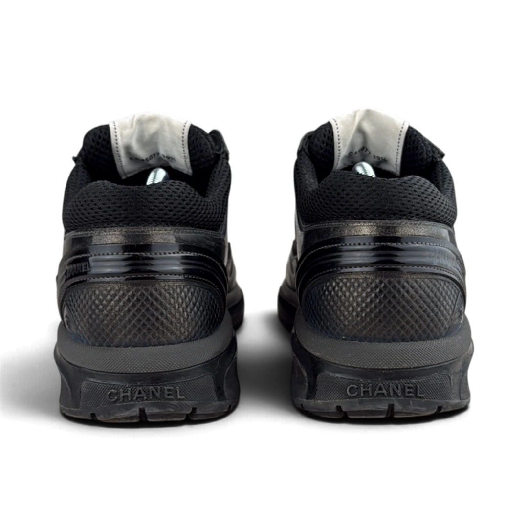 Chanel Runner — Taille 39.5 — Photo 1/7 #État_Très bon état · Avec boîte