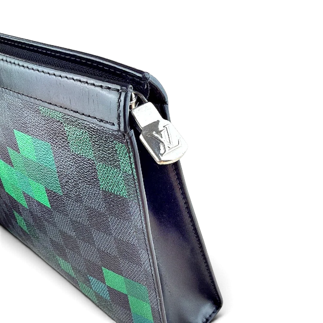 Louis Vuitton Pochette Main — Taille UNIQUE — Photo 4/5 #État_Très bon état