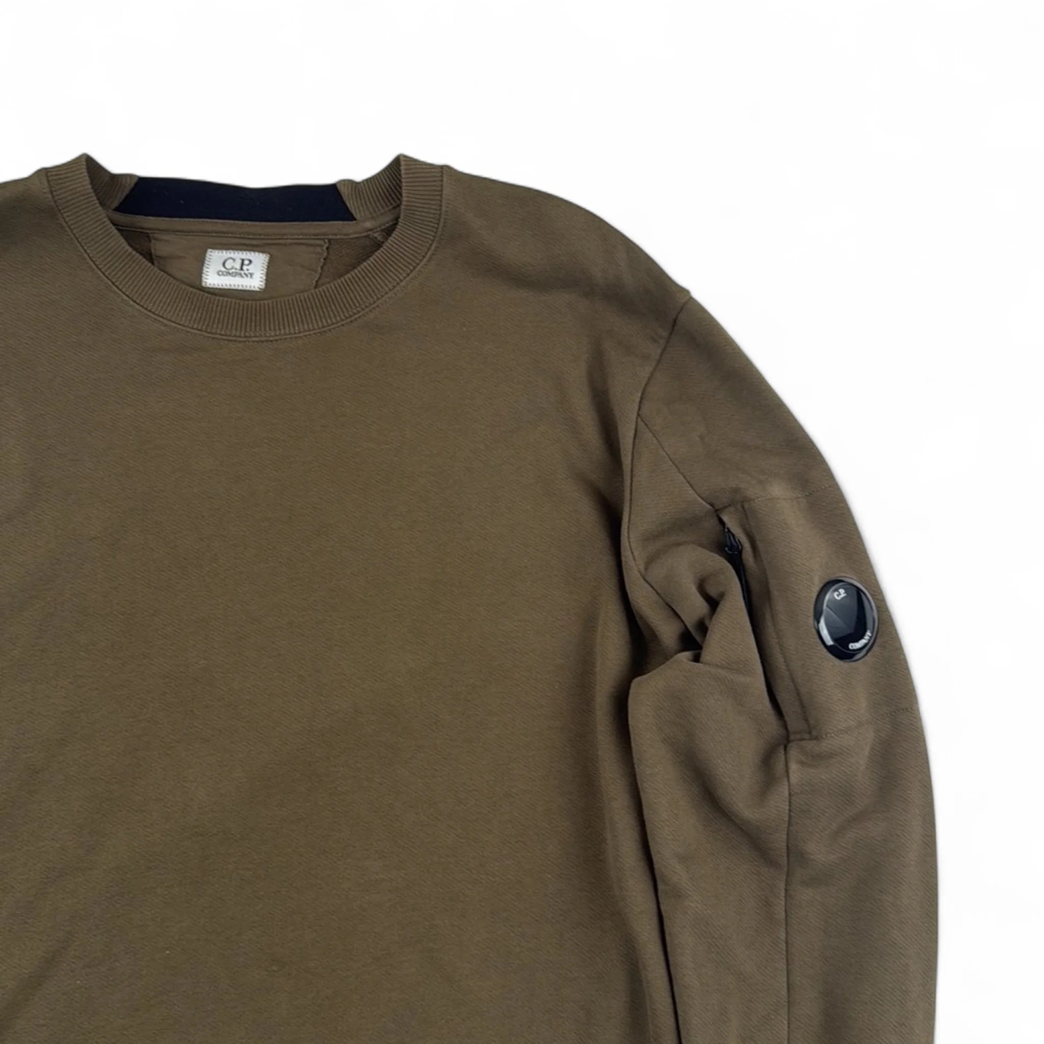 C.P. Company Pull Col Rond Hooded — Taille XL — Photo 2/3 #État_Très bon état · Pièce 2