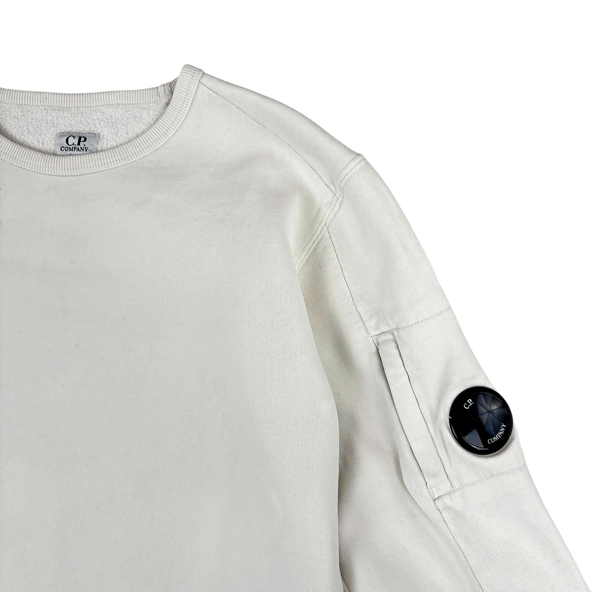 C.P. Company Pull Col Rond Fin Hooded — Taille XS — Photo 2/3 #État_État passable